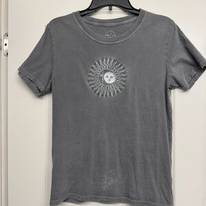 Gray Sun Graphic T-Shirt